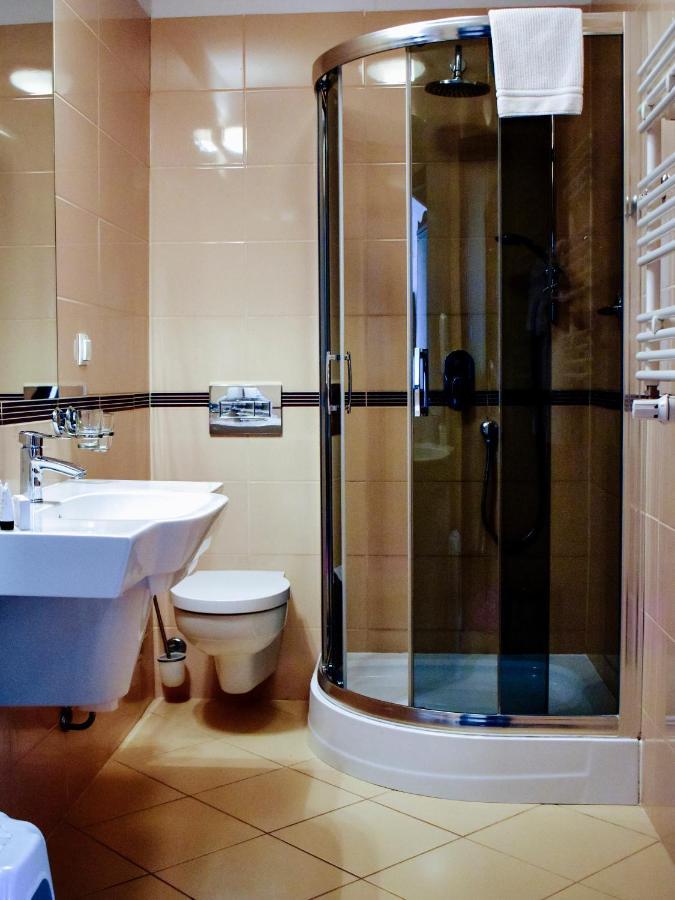 Hotel Zamek Krolewski W Rydzynie ريدزينا المظهر الخارجي الصورة