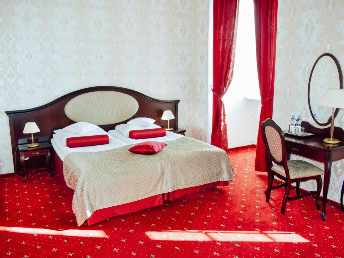 Hotel Zamek Krolewski W Rydzynie ريدزينا المظهر الخارجي الصورة