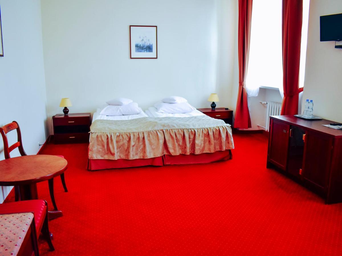 Hotel Zamek Krolewski W Rydzynie ريدزينا المظهر الخارجي الصورة